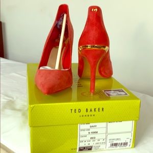 Ted Baker size 7 pump